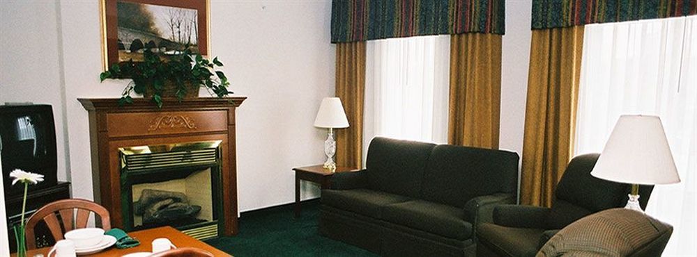 Hotel Host An