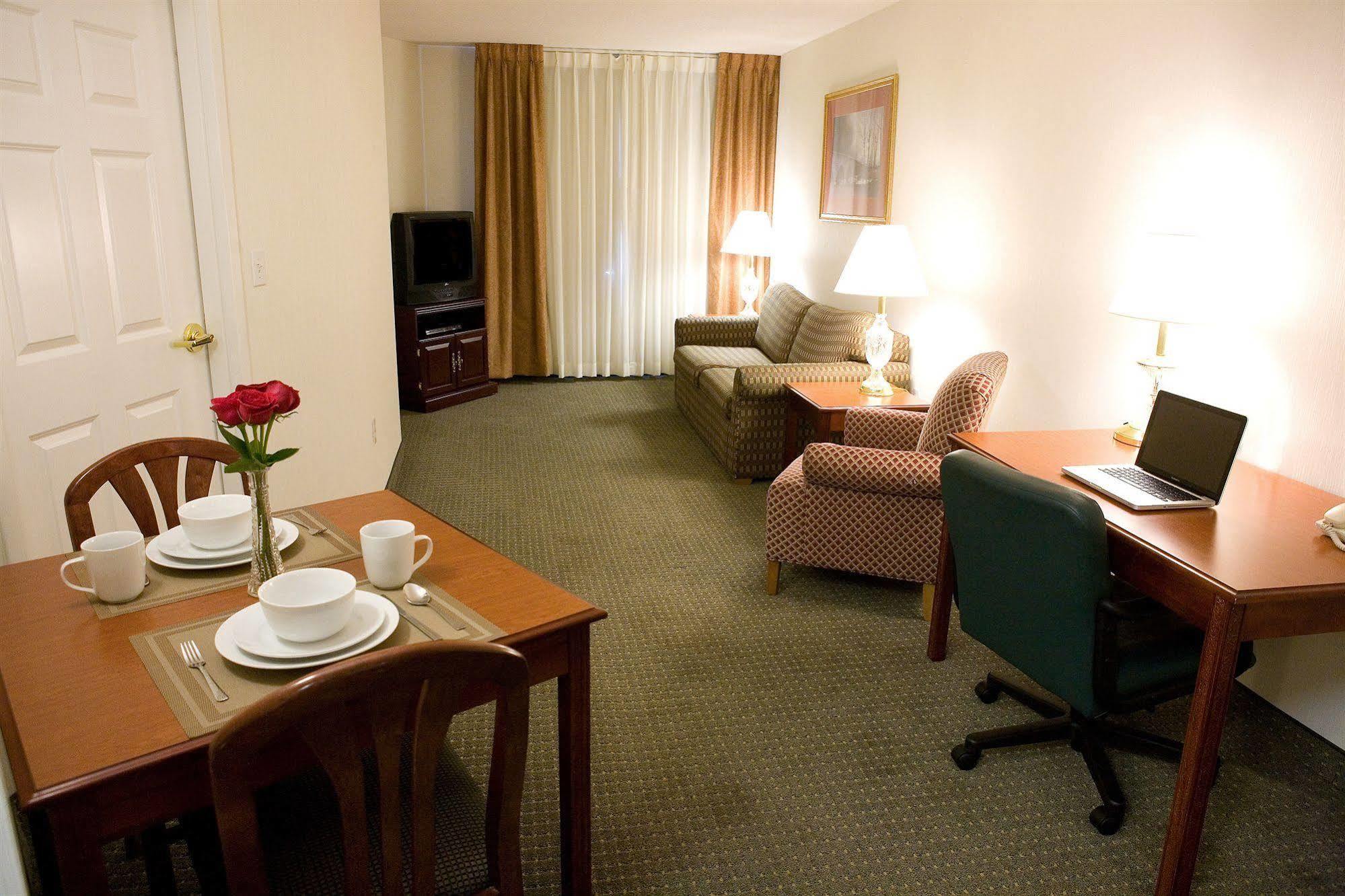 Host An 3* Wilkes-Barre